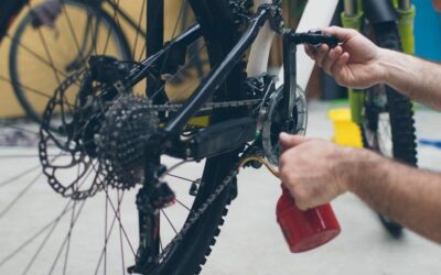 Cómo hacer el mantenimiento de suspensiones de bicicleta paso a paso